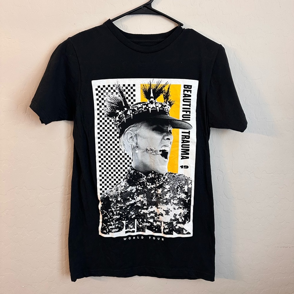 P!NK BEAUTIFUL TRAUMA 2019 TOUR BLACK YELLOW GRAPHIC T-SHIRT SIZE S *